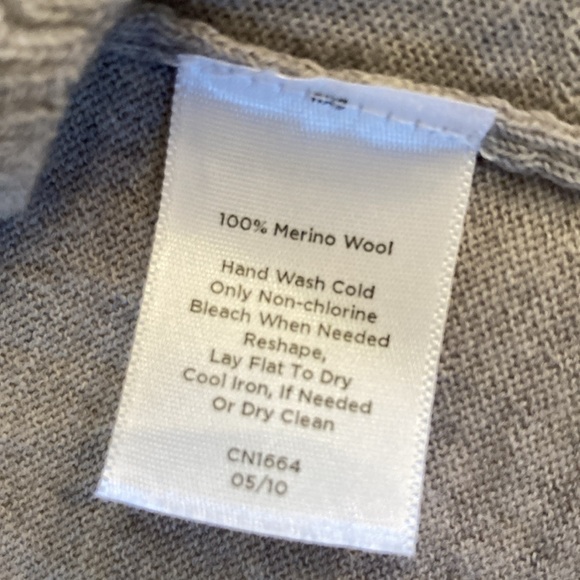 Talbots cardigan pure Italian merino wool xs - Picture 7 of 16